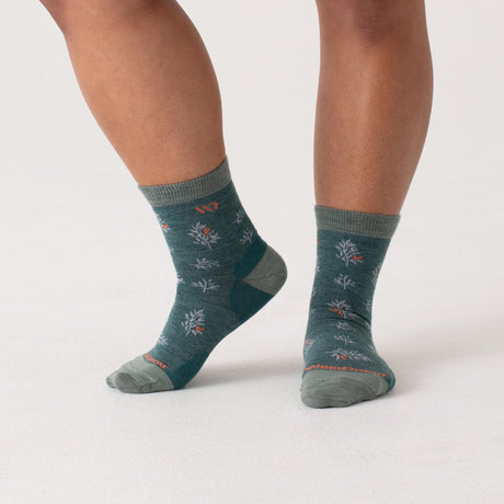 Wide Open Womens Foliage Lightweight Micro Crew Socks  -
