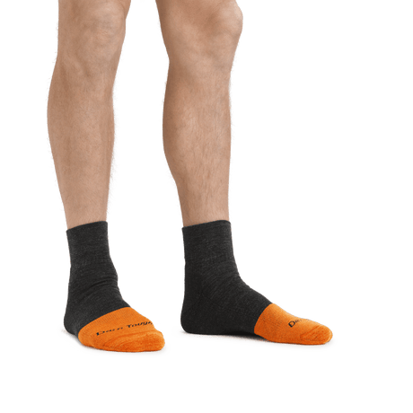 Darn Tough Mens Steely Quarter Midweight Work Socks  -