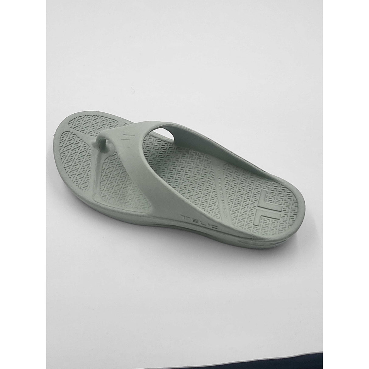 Telic Energy Flip-Flops - W5 / Pistachio Cream