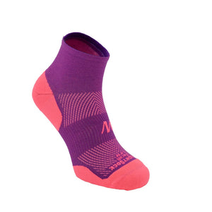 Wrightsock Racer Quarter Socks  -  Small / Plum/Pink
