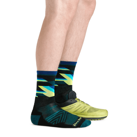 Darn Tough Mens Bolt Micro Crew Ultra-Lightweight Running Socks  - 