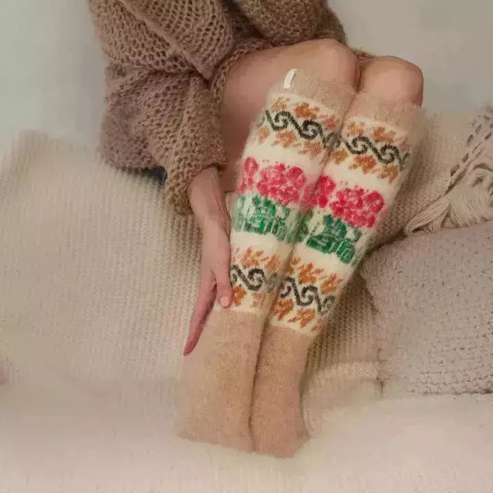 Siberia Spirit Rose Bouquet Under-the-Knee Socks  -