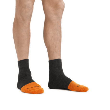 Darn Tough Mens Steely Quarter Midweight Work Socks  - 