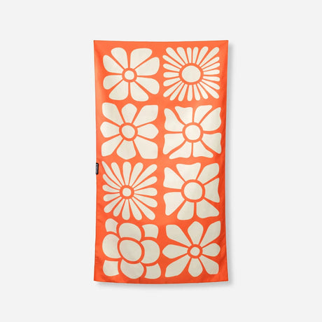 Nomadix Ultralight Towel  -  Big Flowerbed - Expedition Orange