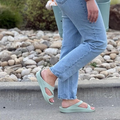 Telic Womens Z-Strap Sandals  - 