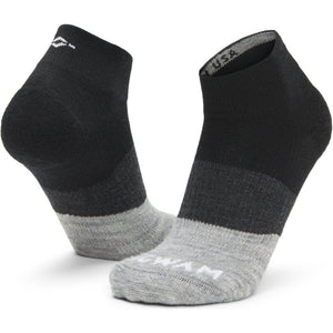 Wigwam Trail Junkie Lightweight Quarter Socks  -  Medium / Black