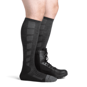 Darn Tough Mens Stanley K Over-the-Calf Lightweight Work Socks  - 